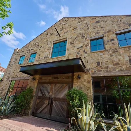 Hotel Drover, Autograph Collection