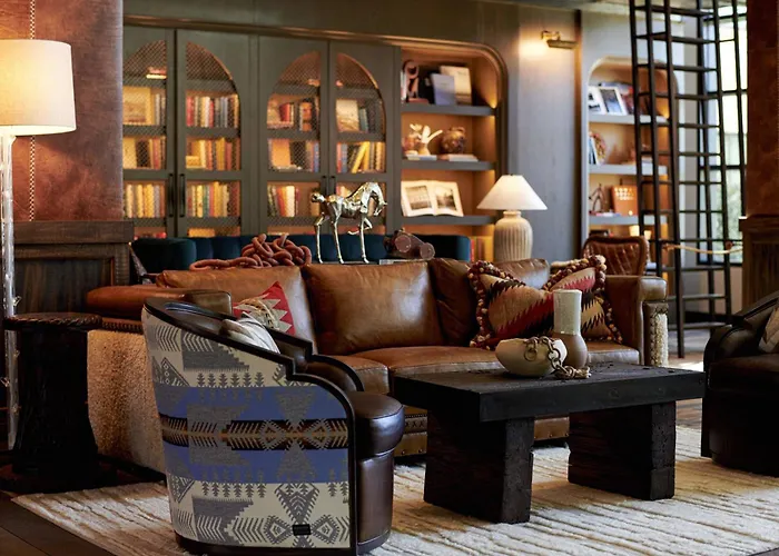 Hotel Drover, Autograph Collection 4*