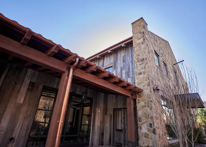 Hotel Drover, Autograph Collection 4*